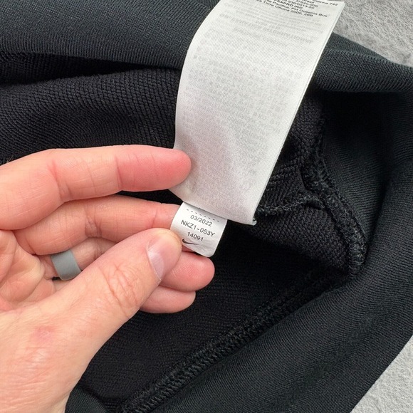 Atlanta Falcons Nike Sweatshirt Womens XL Black Dri Fit Pullover Relaxed Fit NFL - Picture 8 of 10